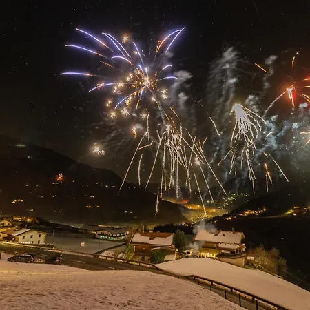 Ausblick Zillertal * Hainzenberg