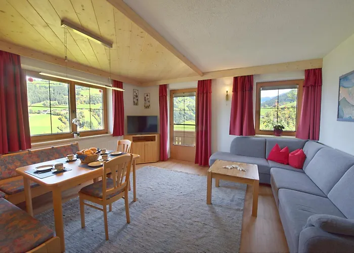 Ausblick Zillertal * Hainzenberg