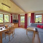 Ausblick Zillertal * Hainzenberg